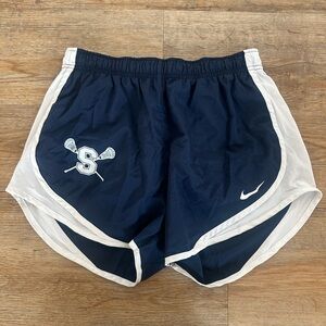Nike Women's Saratoga Lacrosse Dri-Fit Athletic Shorts in Navy and White
